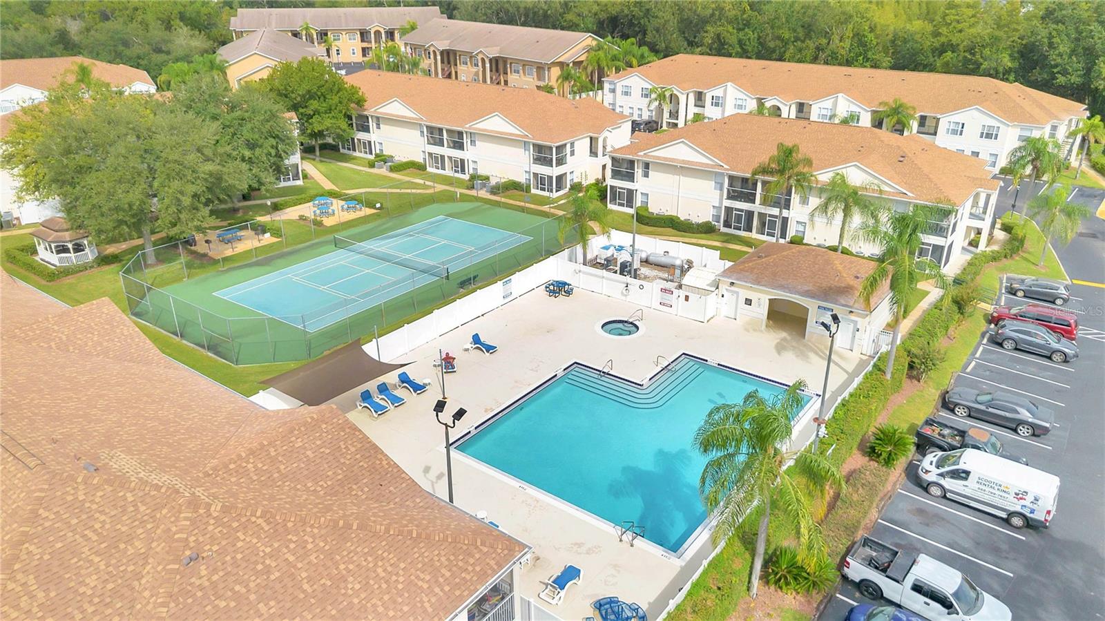8810 Grand Palms Cir #b Property Photo 38