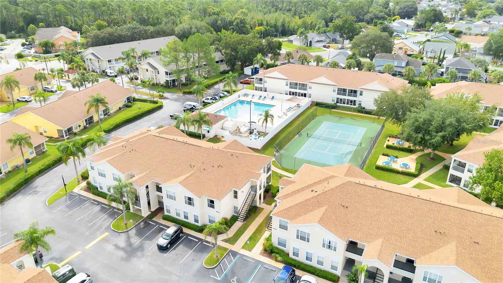 8810 Grand Palms Cir #b Property Photo 39