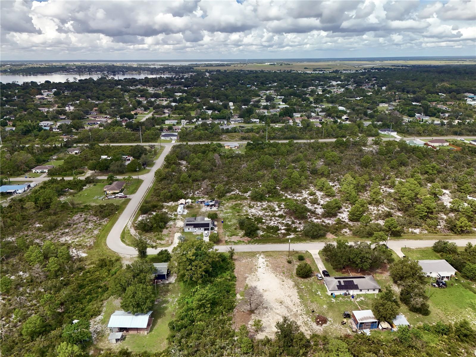 408 Sandpiper St Property Photo 49