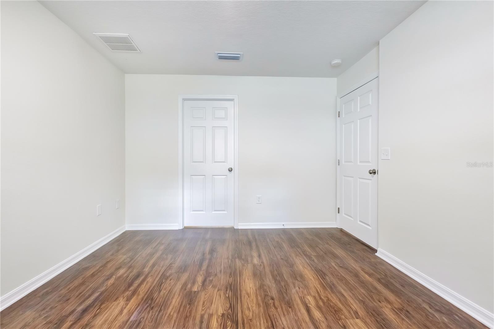 10332 Summerview Cir Property Photo 7