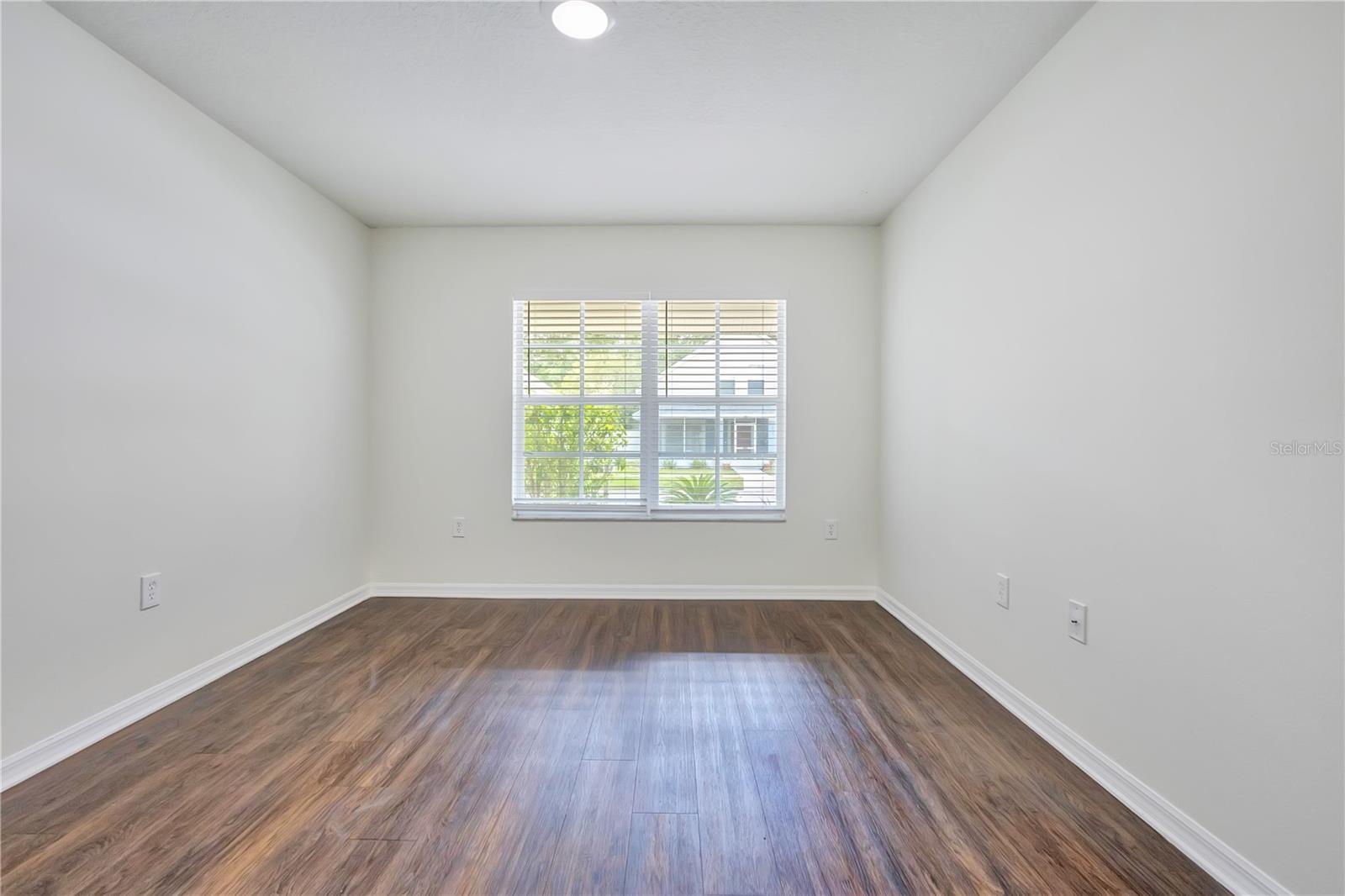 10332 Summerview Cir Property Photo 8
