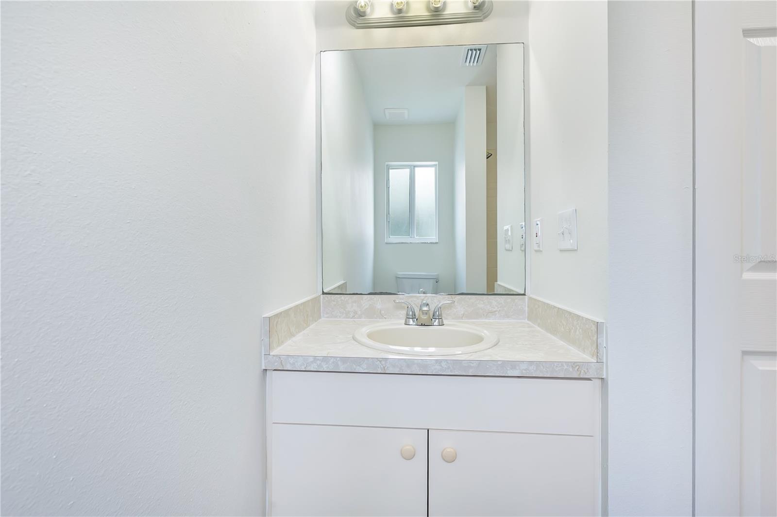 10332 Summerview Cir Property Photo 10
