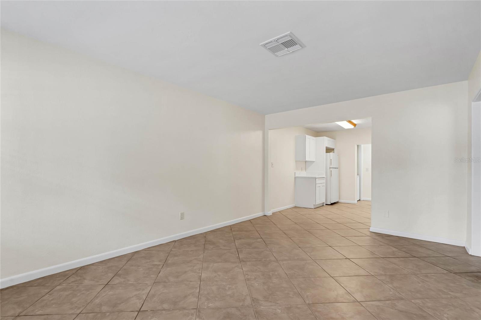 2037 Woodlawn Dr Property Photo 8