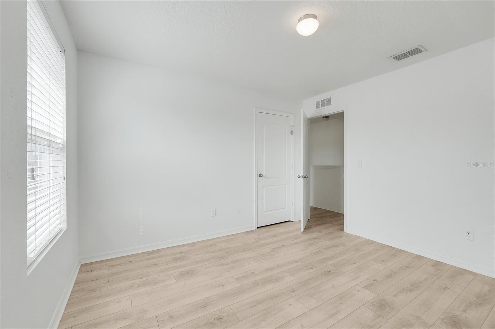 16616 Broadford Ln Property Photo 26