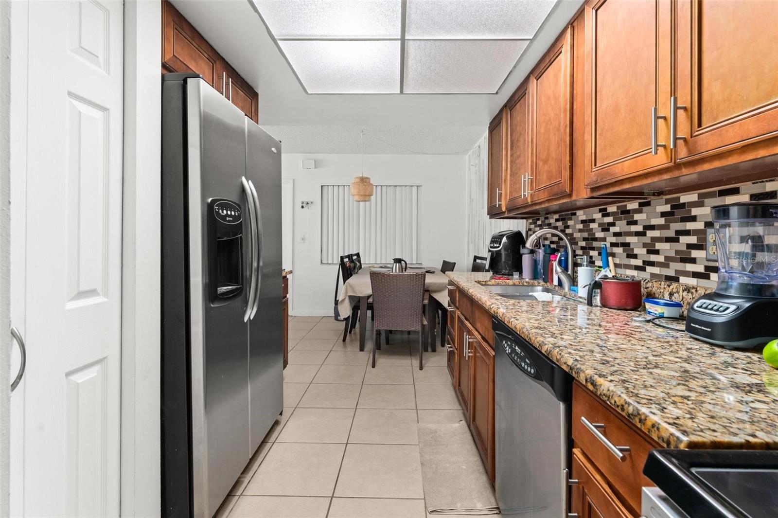 5201 Vineland Rd #112 Property Photo 4