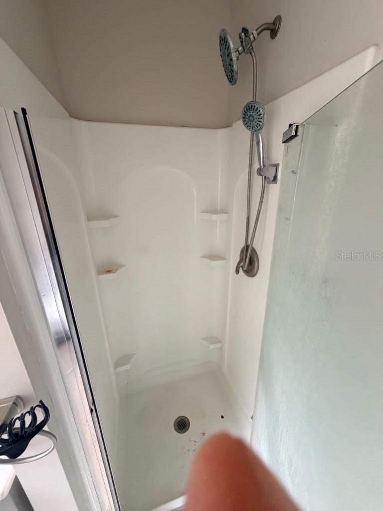 107 W 6th St #d Property Photo 13