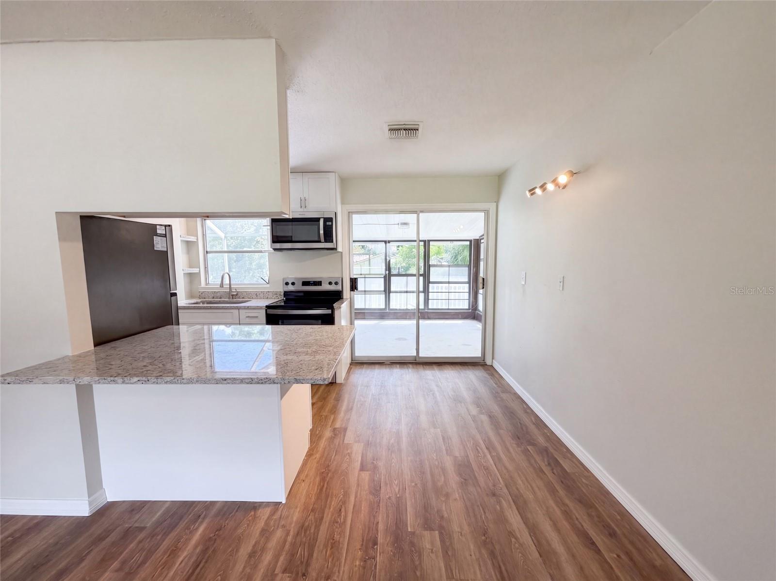 4526 Eagles Nest Rd Property Photo 8