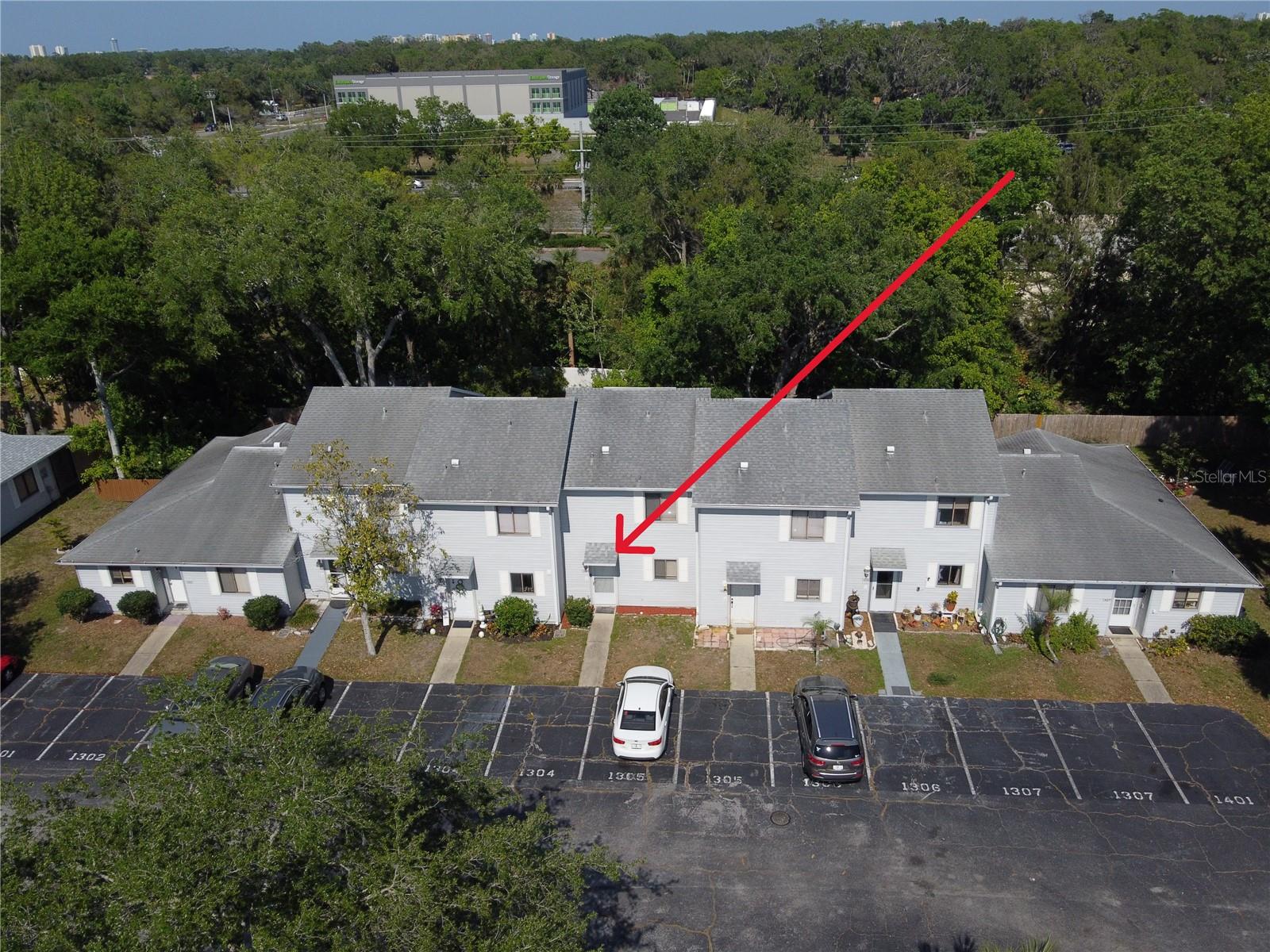 1304 Deer Springs Rd Property Photo 2