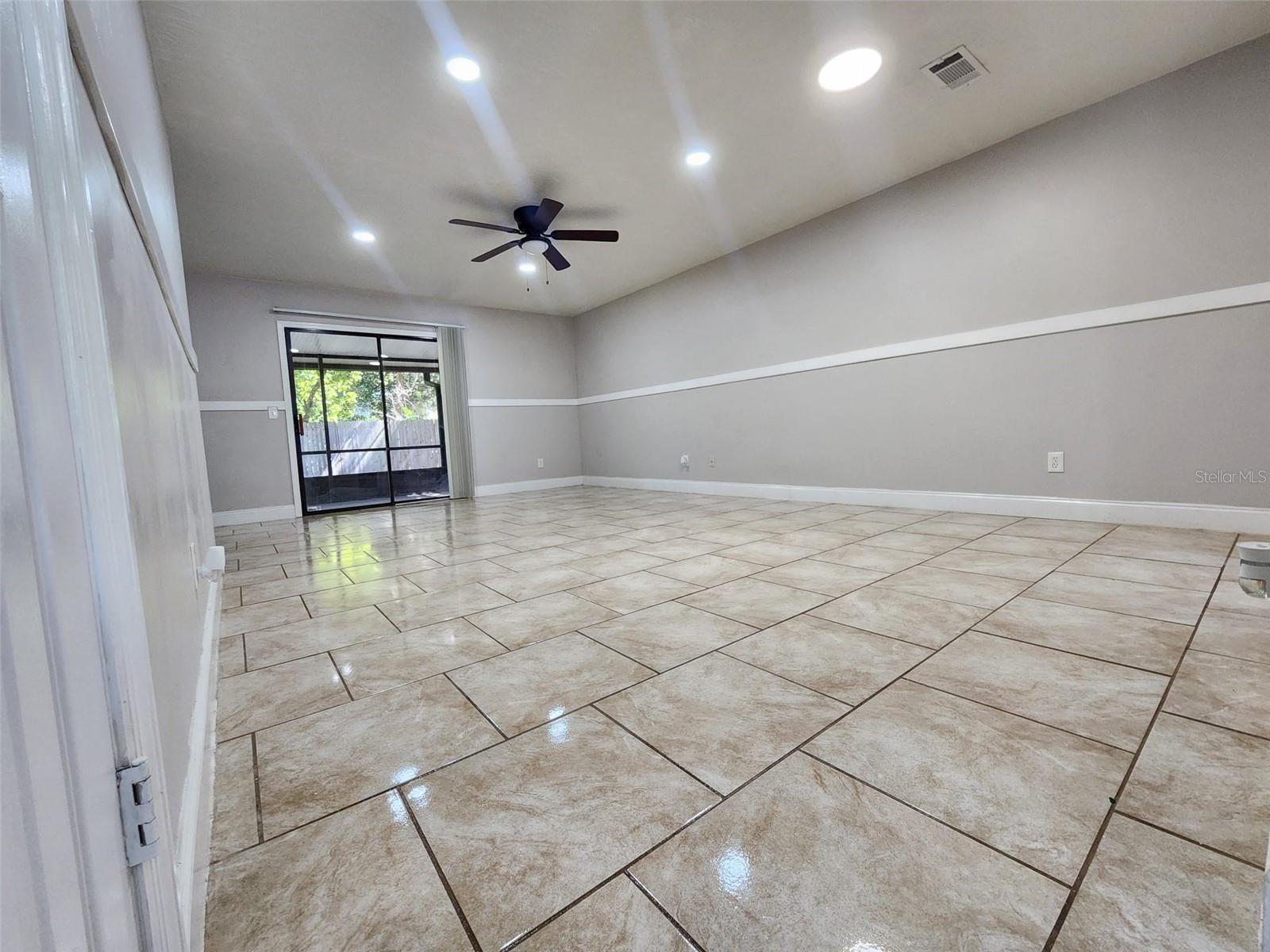 1304 Deer Springs Rd Property Photo 11
