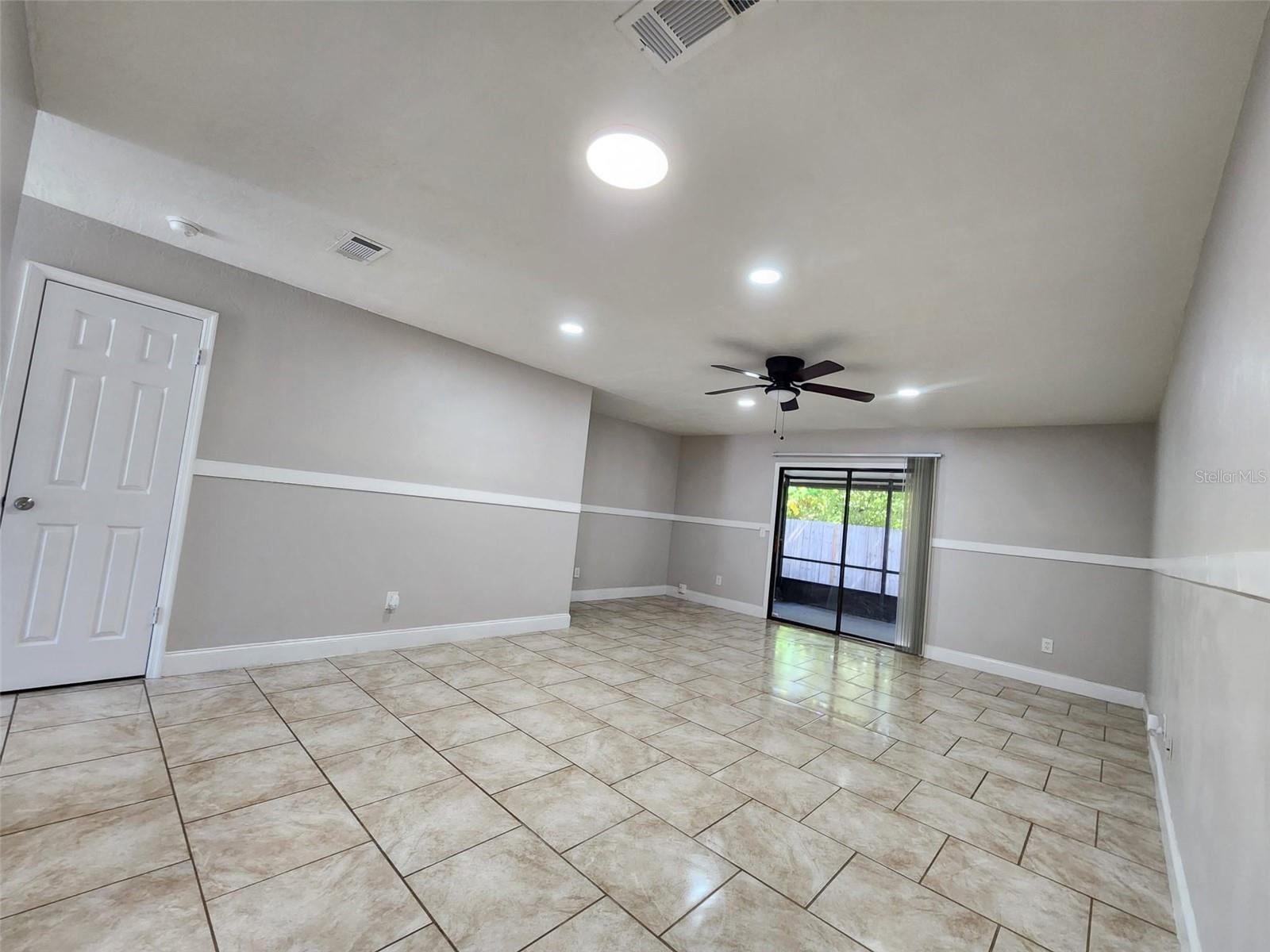1304 Deer Springs Rd Property Photo 14