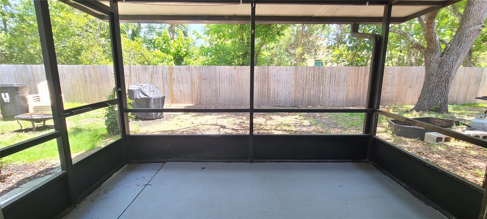 1304 Deer Springs Rd Property Photo 21