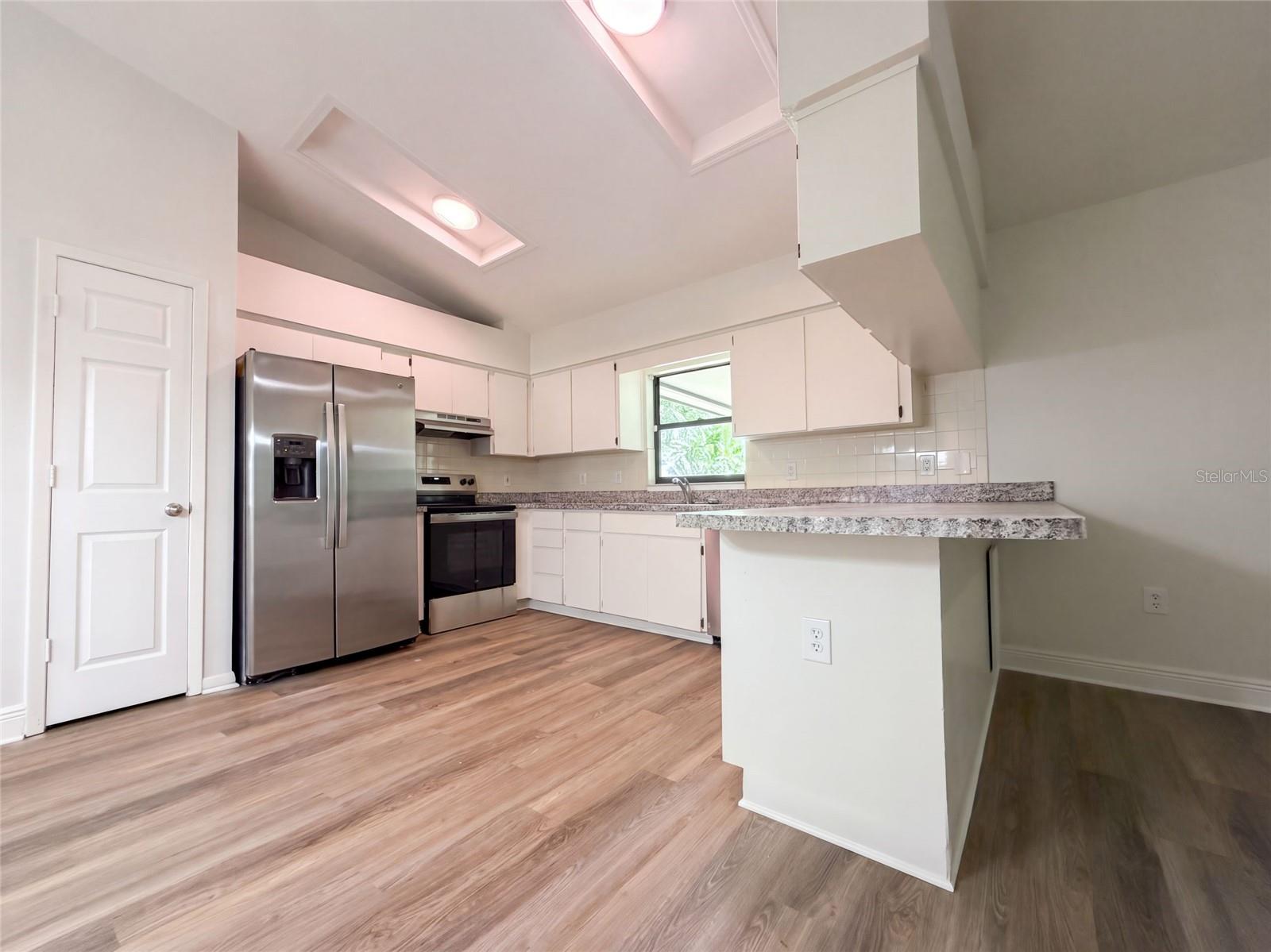 1711 Avant St Property Photo 2