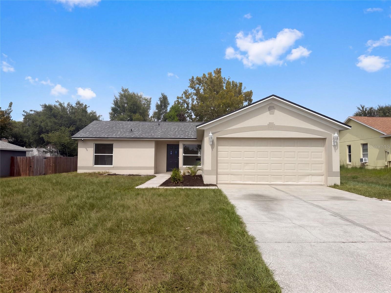 13319 Caspian Ln Property Photo 1