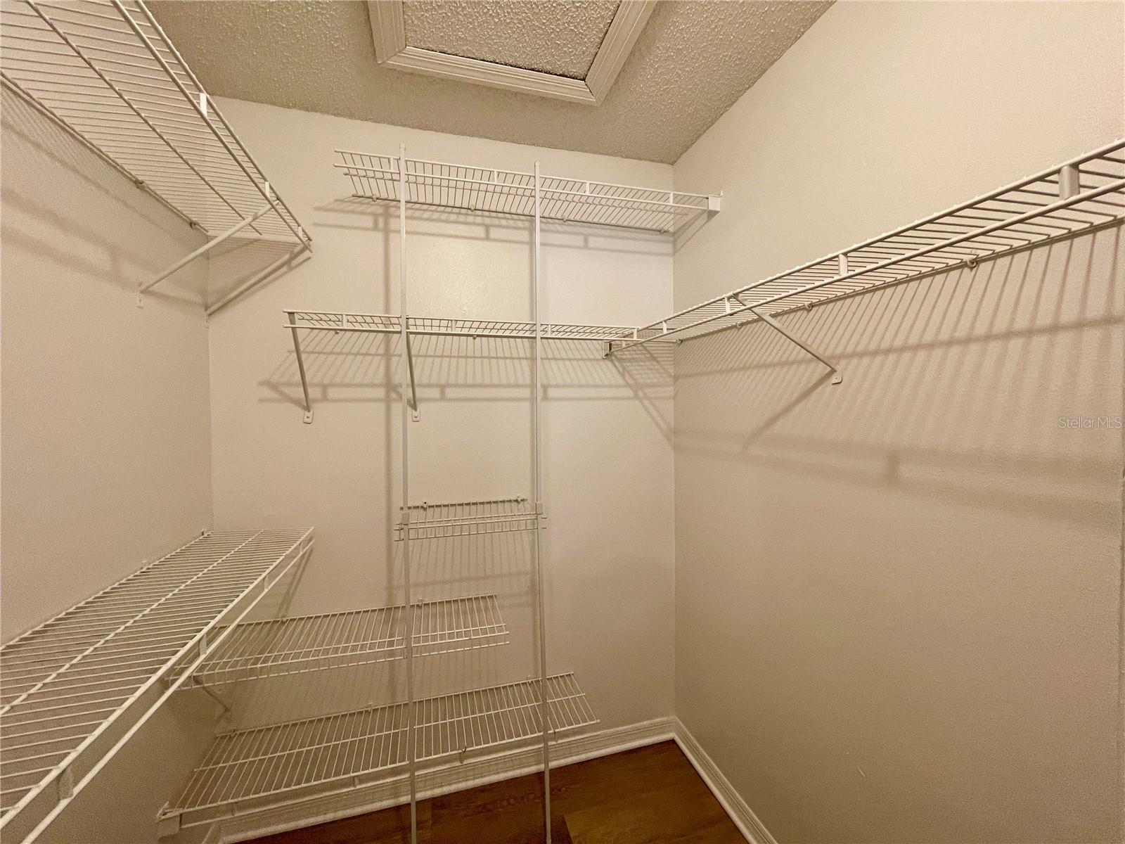 6100 Westgate Dr #201d Property Photo 11