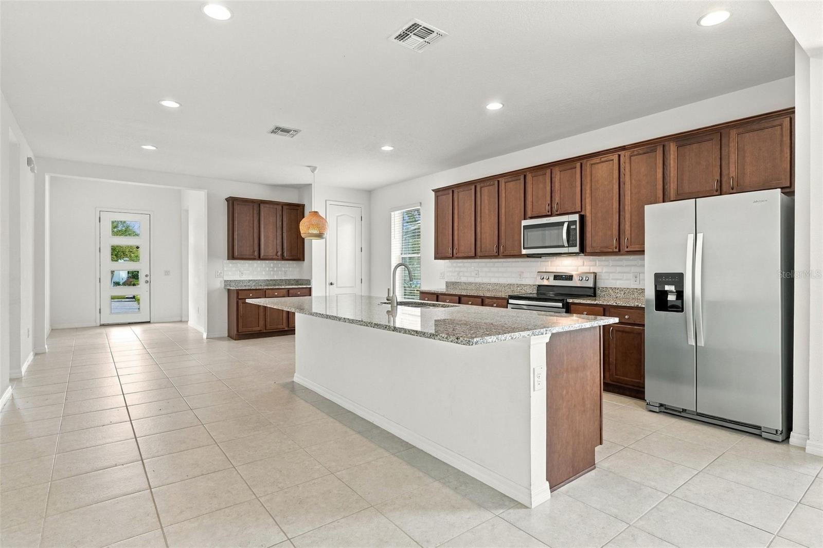 8518 Nemours Pkwy Property Photo 4
