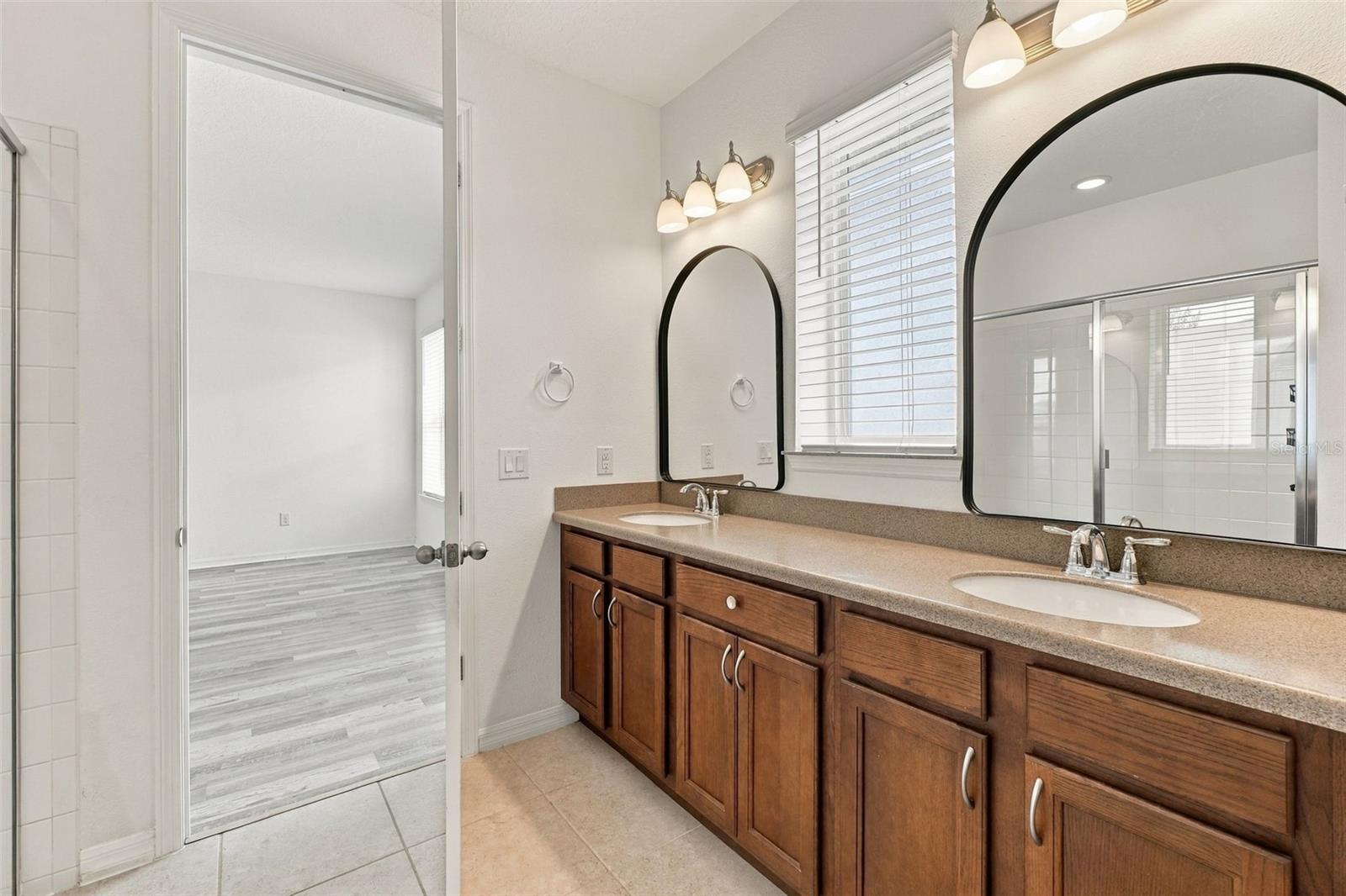 8518 Nemours Pkwy Property Photo 17