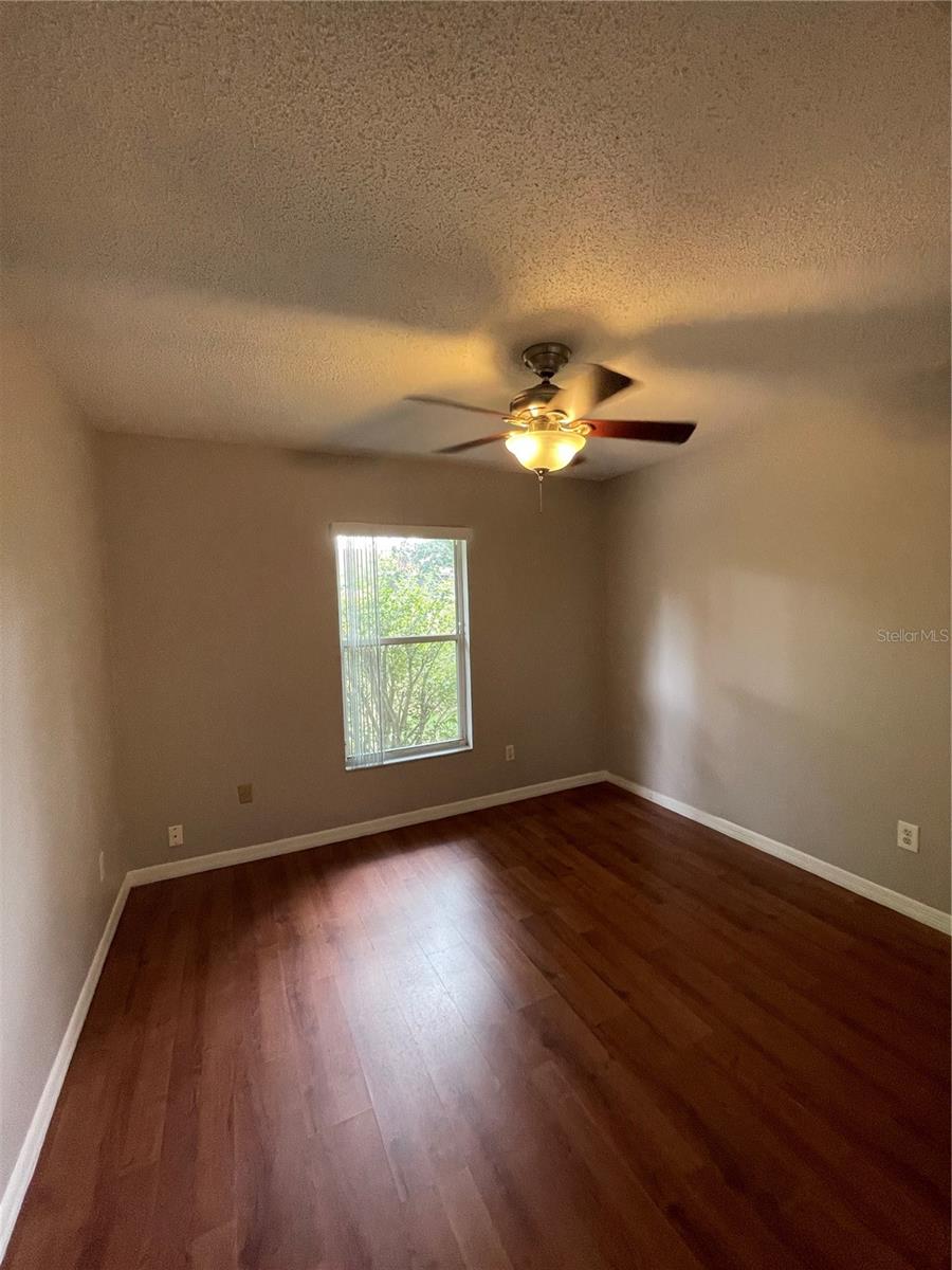 11185 Cypress Leaf Dr Property Photo 8