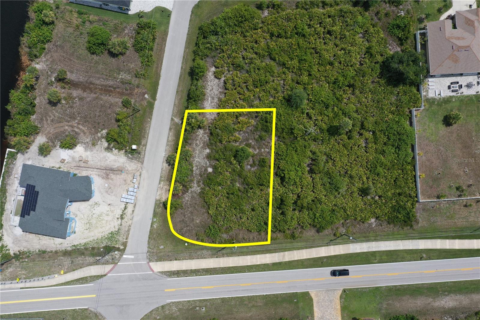 13577 INGRAHAM BLVD Property Photo 1