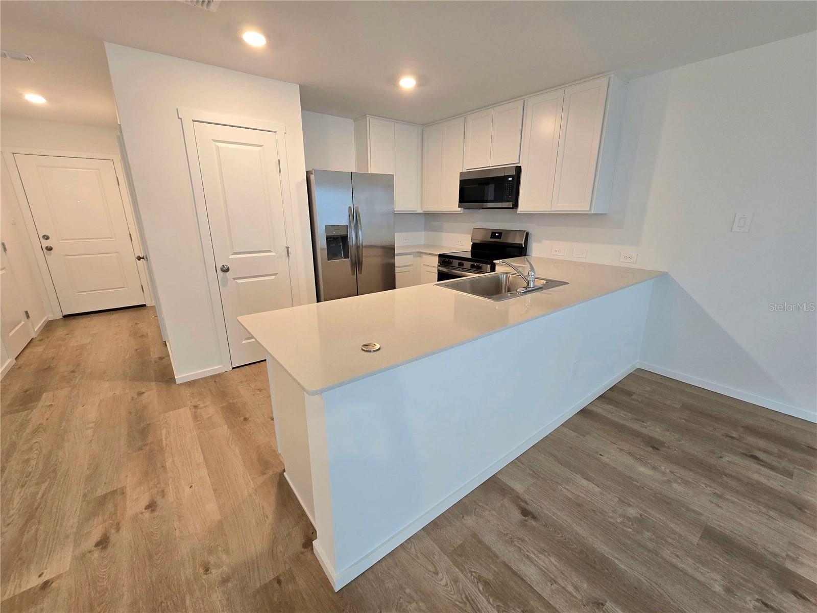 1036 Twins St Property Photo 2