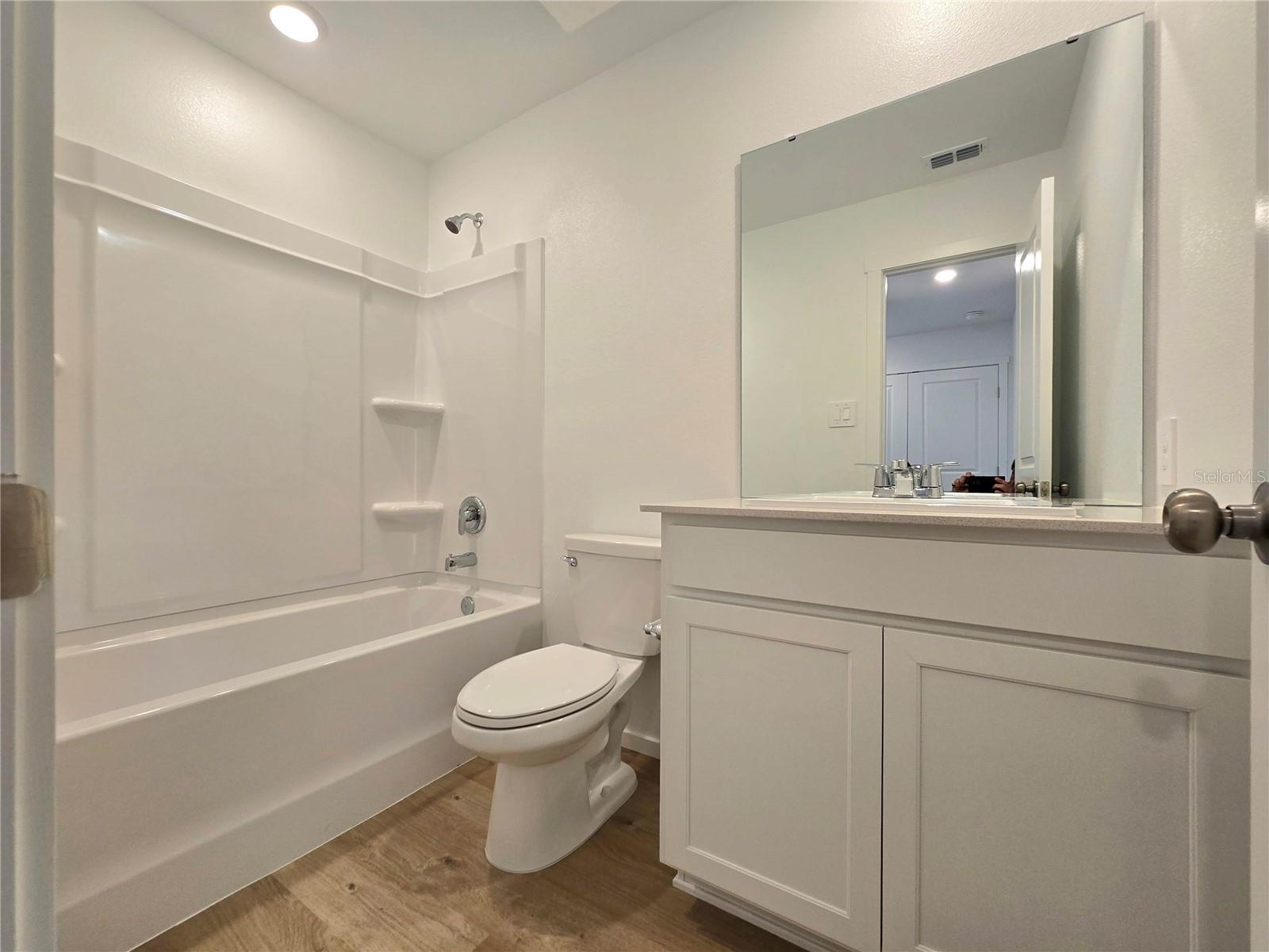 1036 Twins St Property Photo 11