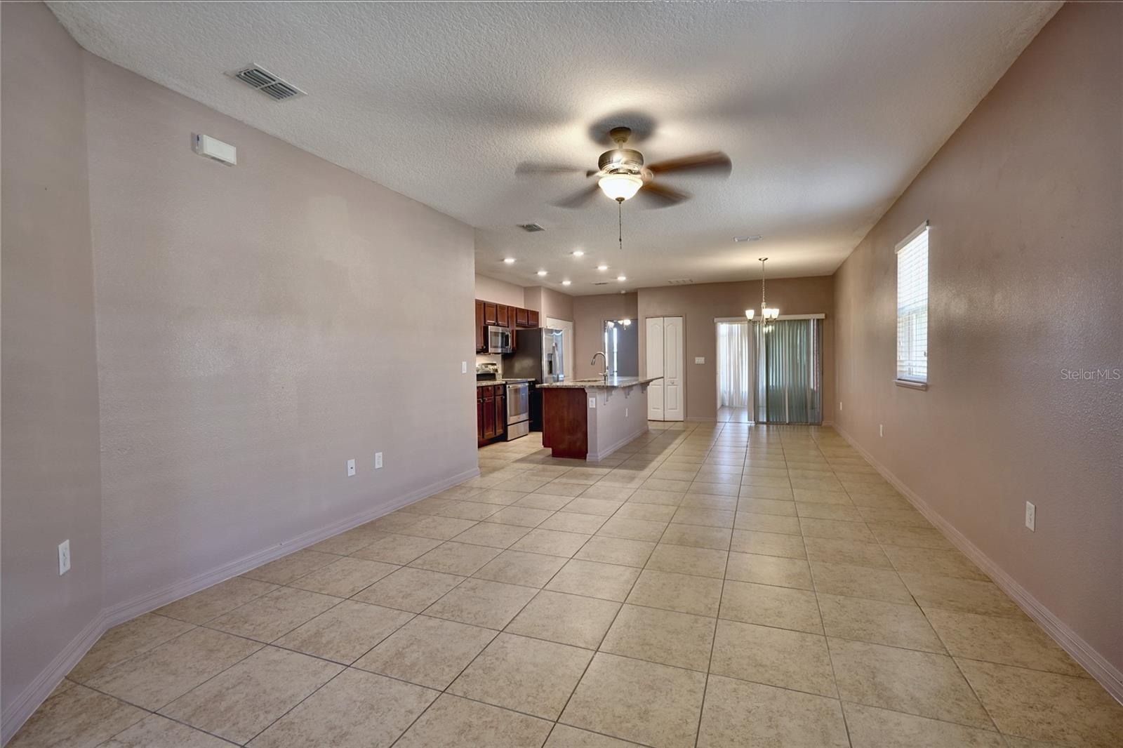 2272 Canyon Breeze Ave Property Photo 4