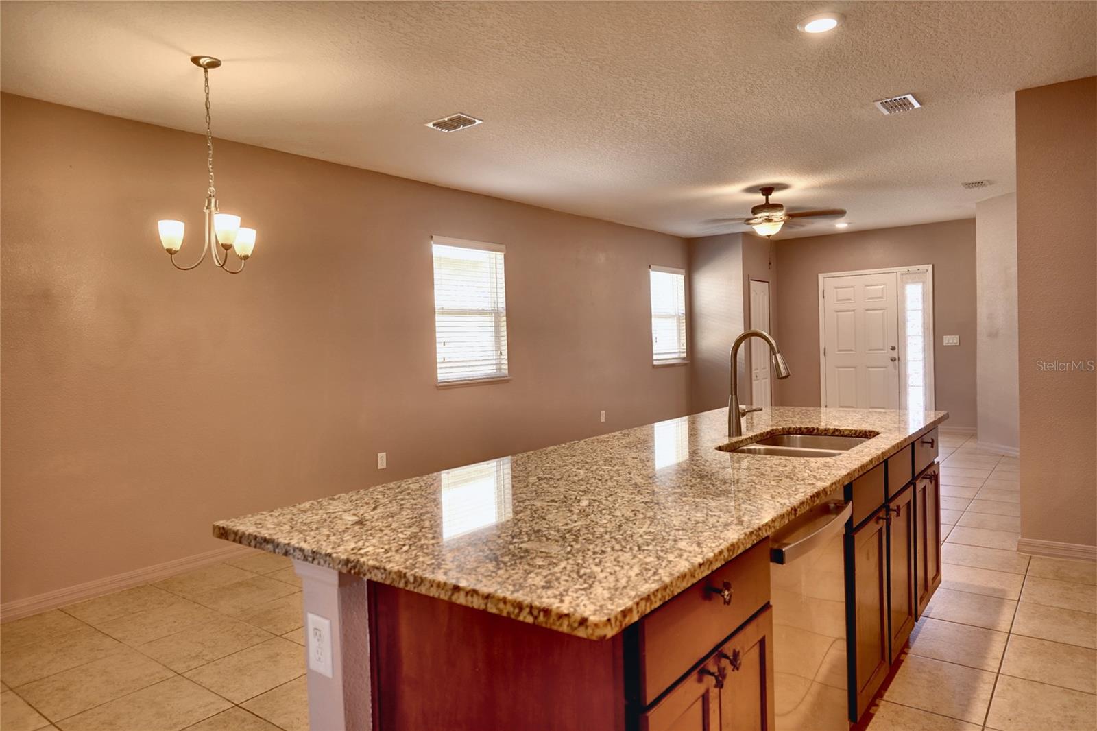 2272 Canyon Breeze Ave Property Photo 8