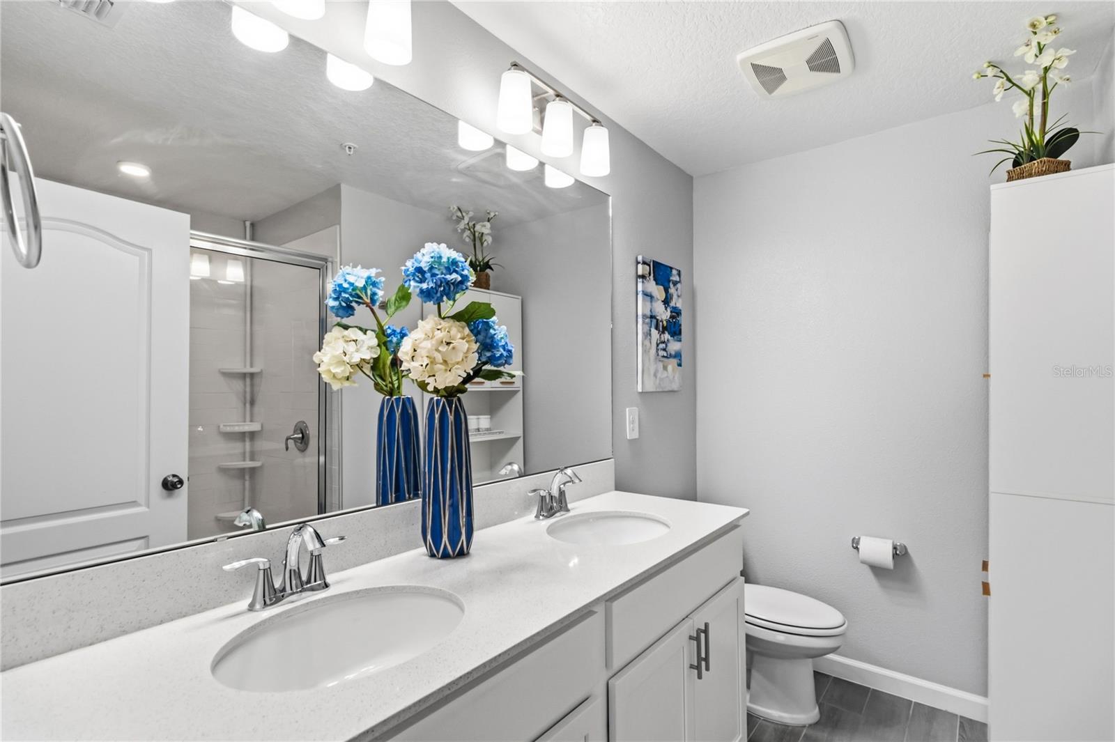 385 Cape Honeysuckle Pl Property Photo 18