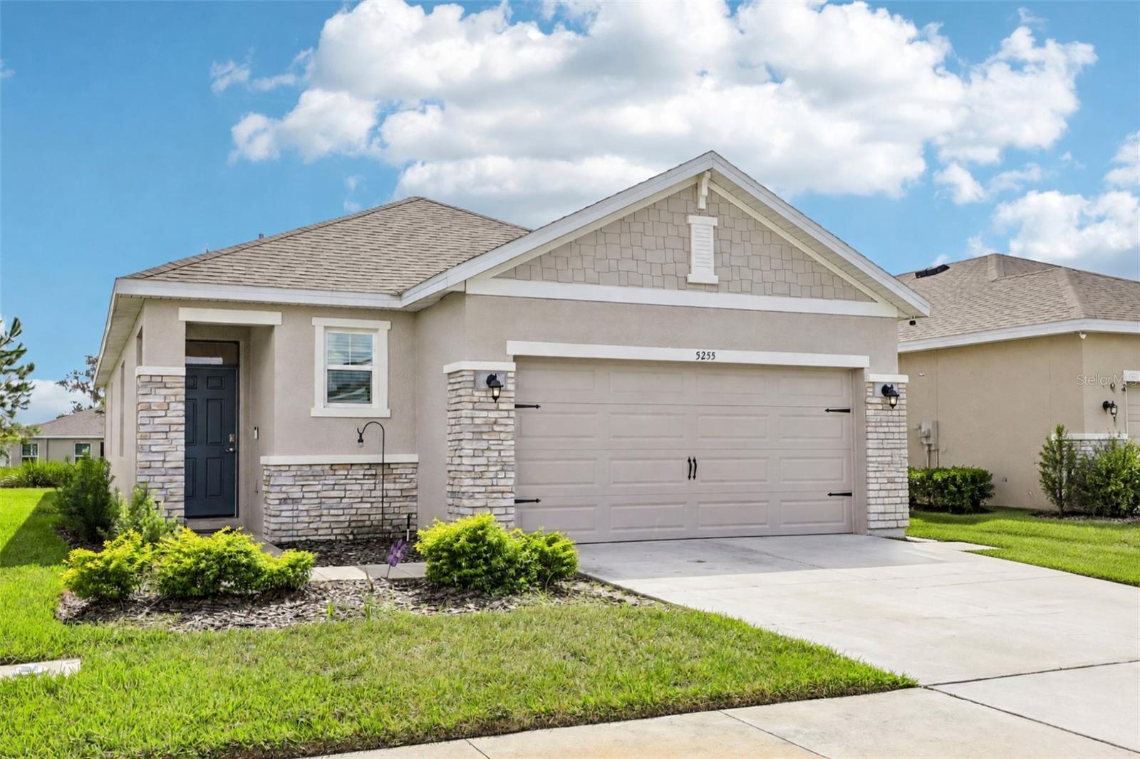 5255 Sunshine Dr Property Photo 1