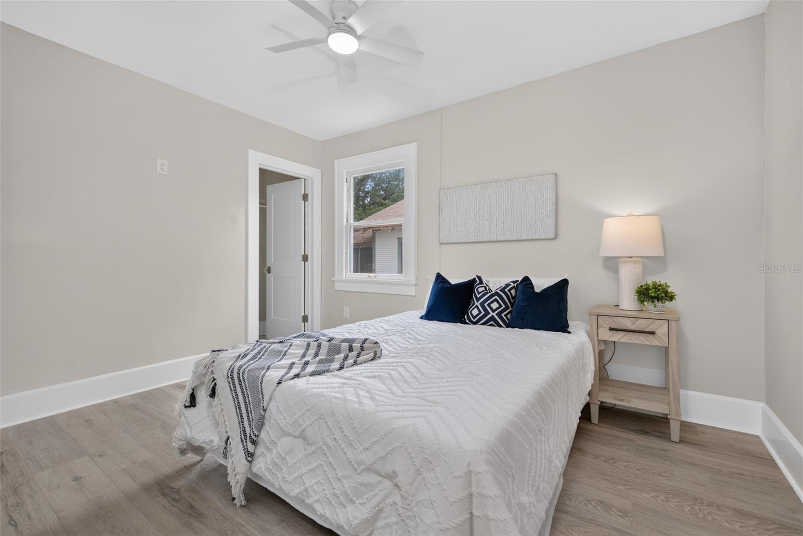 1201 Oakhill St Property Photo 8
