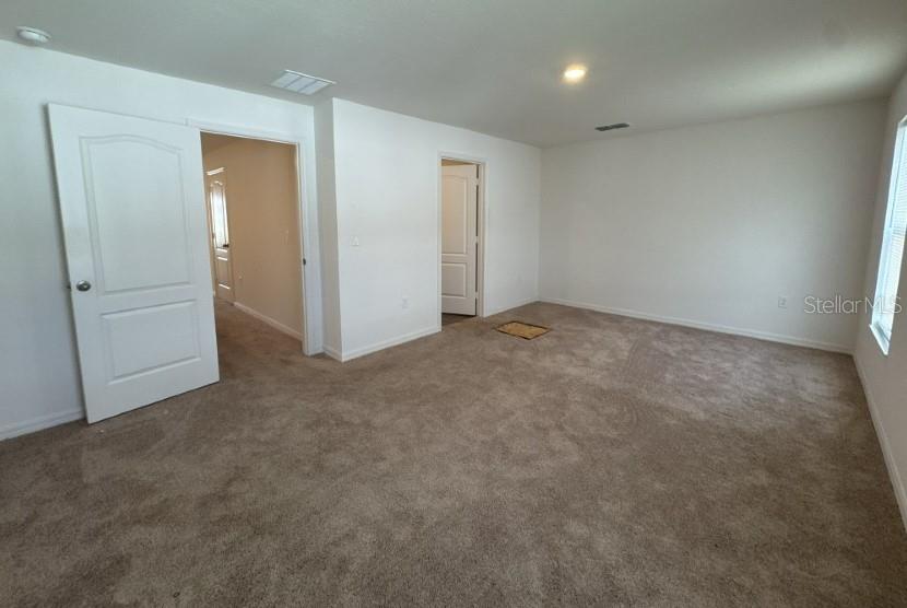 1695 Wynford Cir Property Photo 8