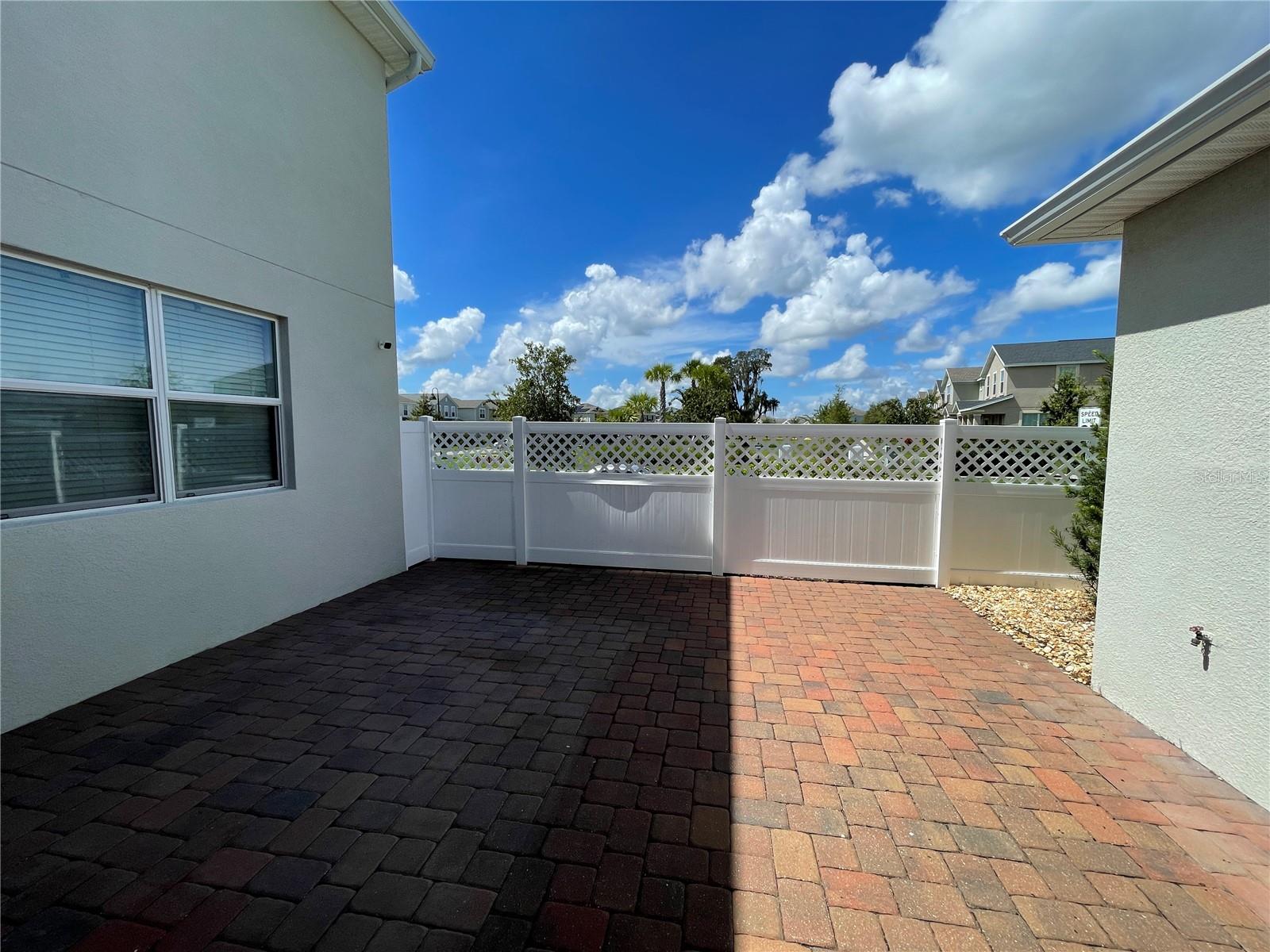 11800 Metaphor Aly Property Photo 3