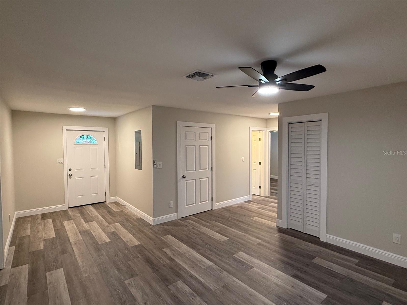 8126 Castinango St Property Photo 5