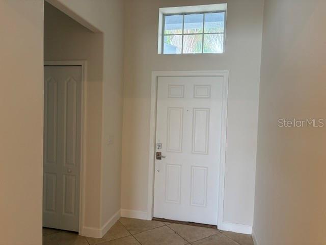 1574 Thetford Circle Cir Property Photo 4