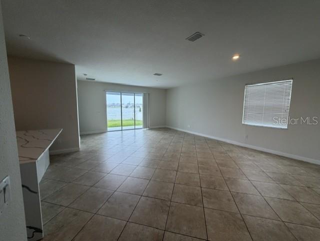1574 Thetford Circle Cir Property Photo 6