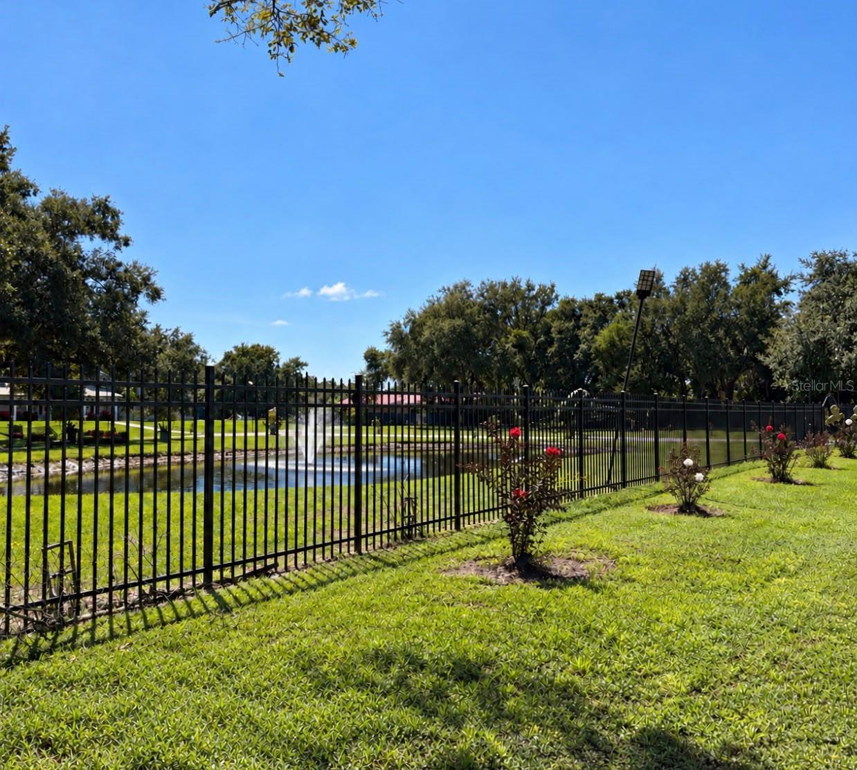 1860 Orangewood Ave Property Photo 12