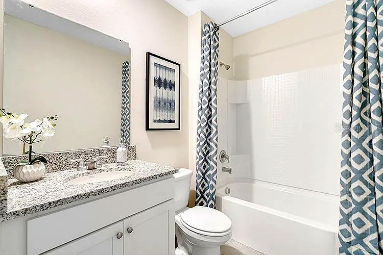 2030 Maple Ridge Dr Property Photo 8