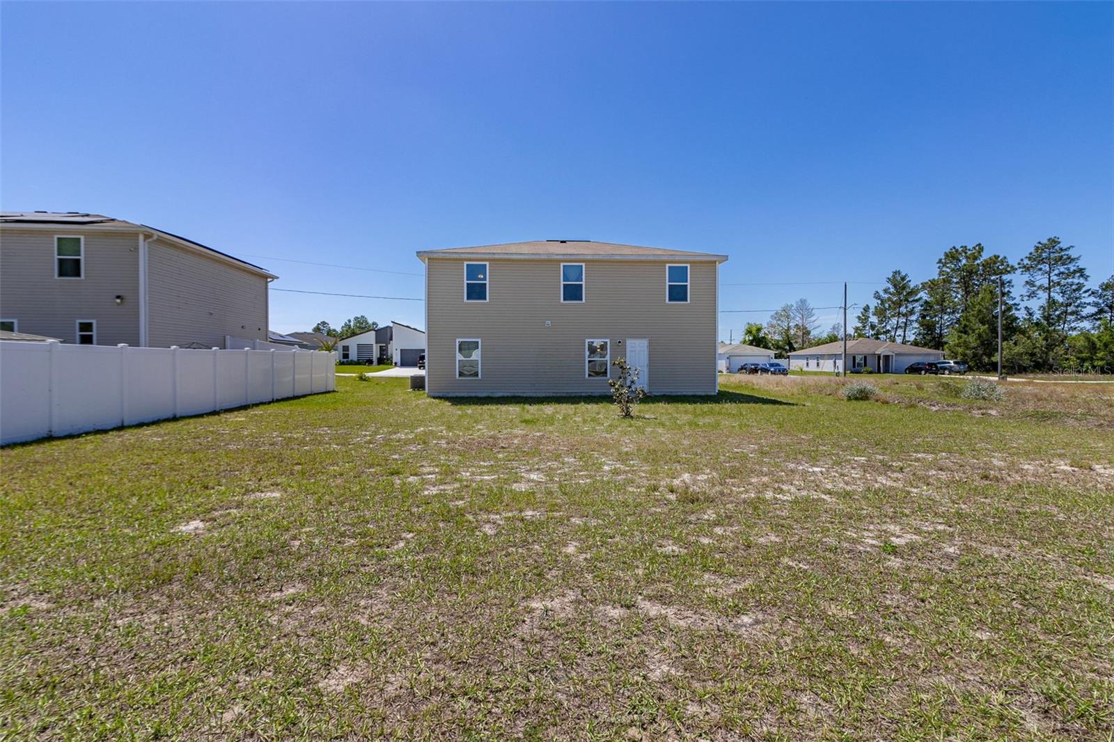 219 Hyacinth Ct Property Photo 25