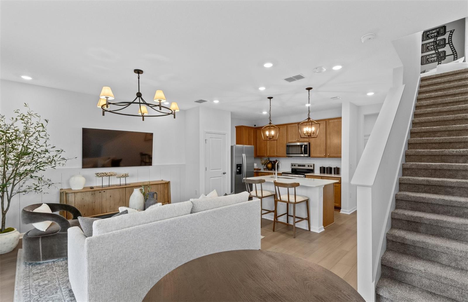 2073 Riverleaf Road Property Photo 17