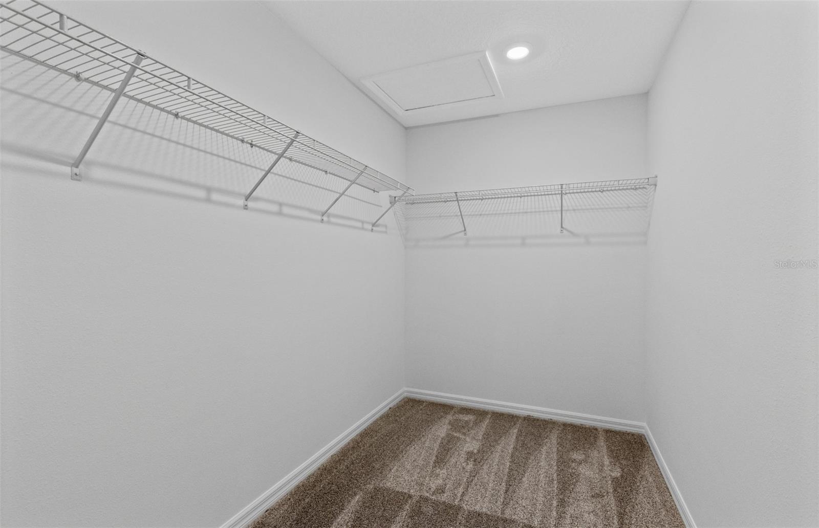 2073 Riverleaf Road Property Photo 27