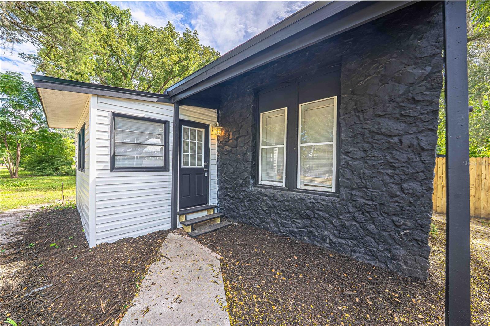 2331 Westside Dr Property Photo 5