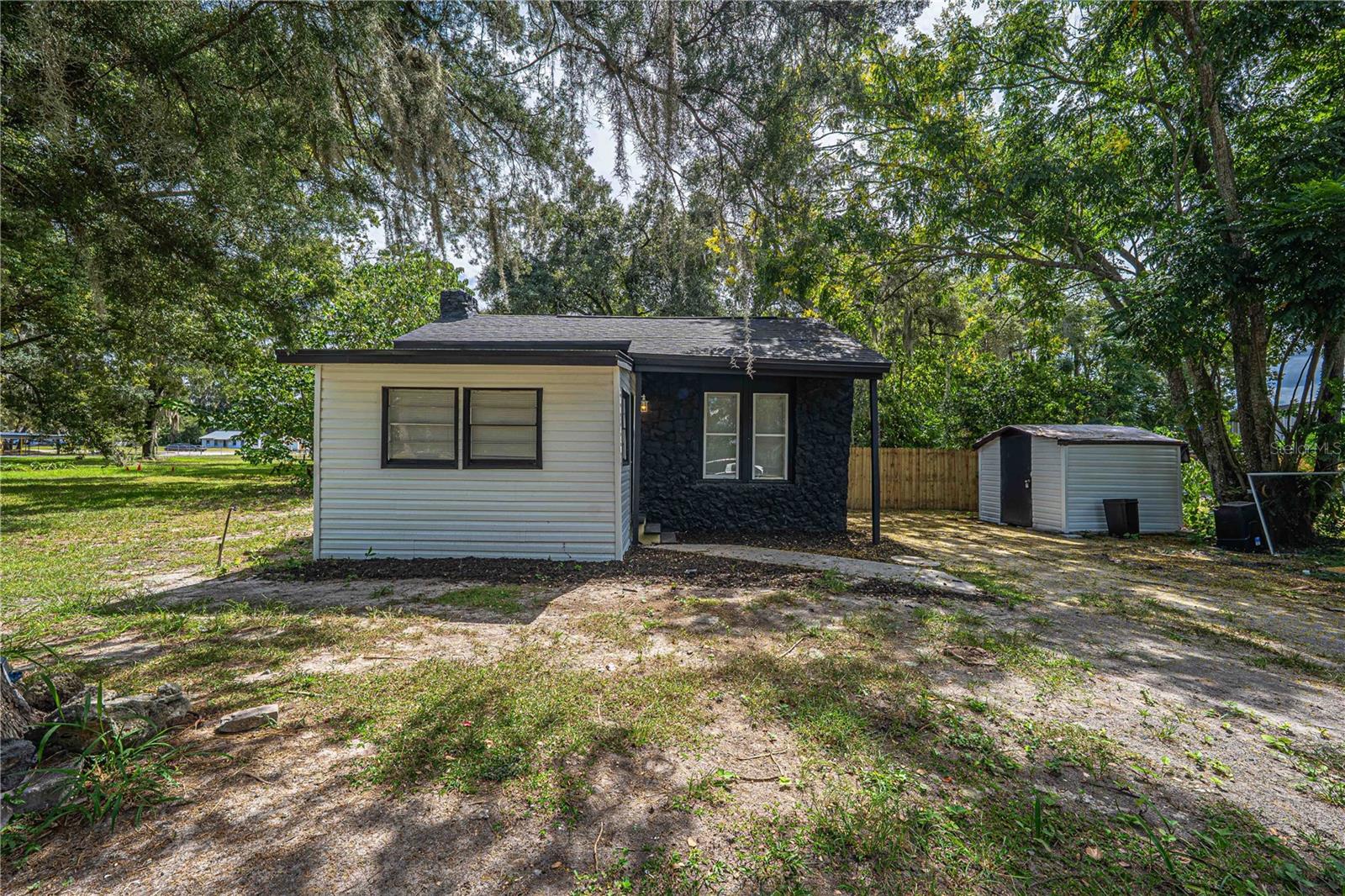 2331 Westside Dr Property Photo 8