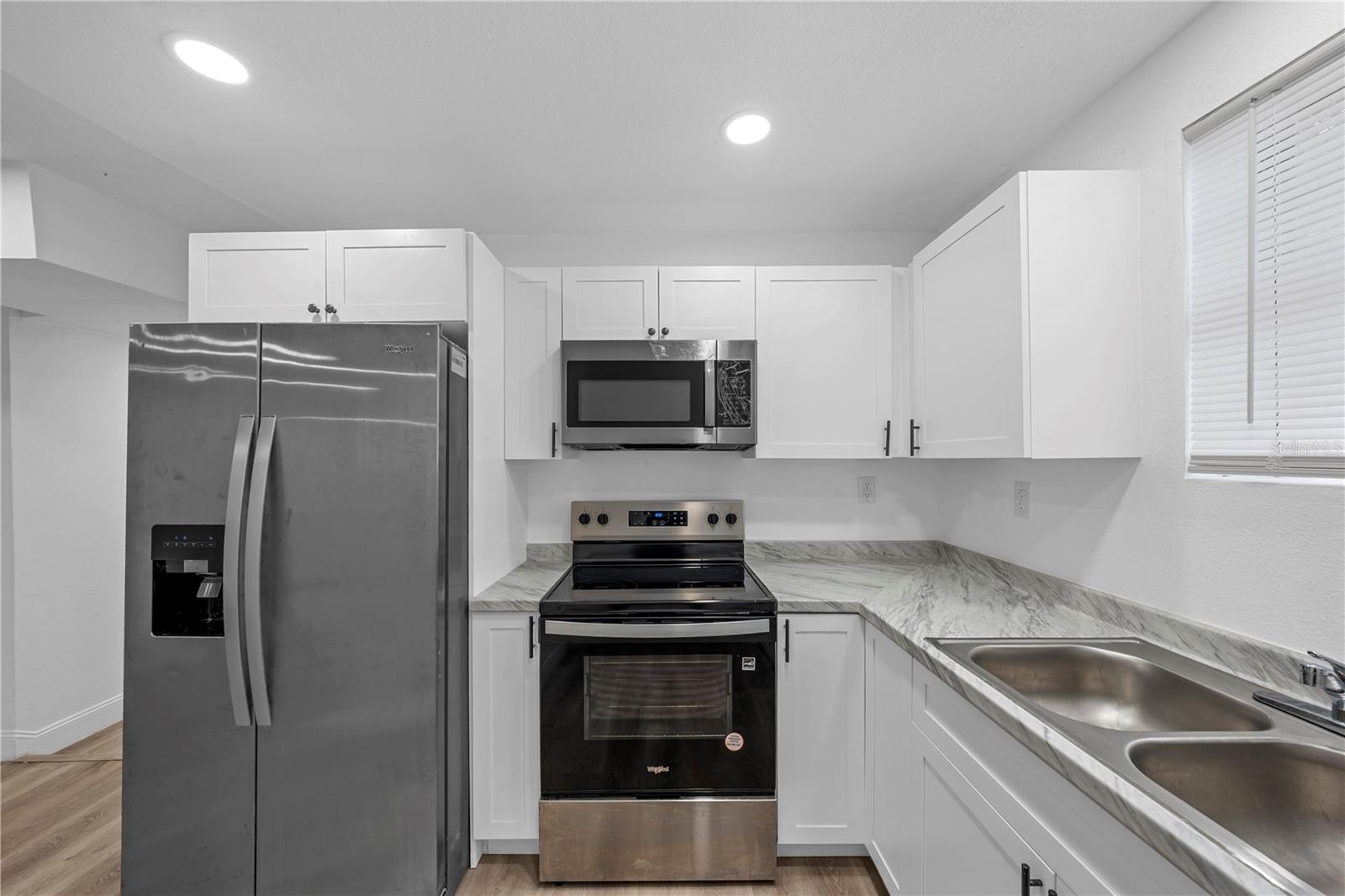 2331 Westside Dr Property Photo 10