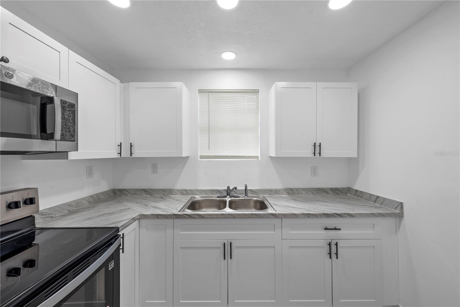 2331 Westside Dr Property Photo 11