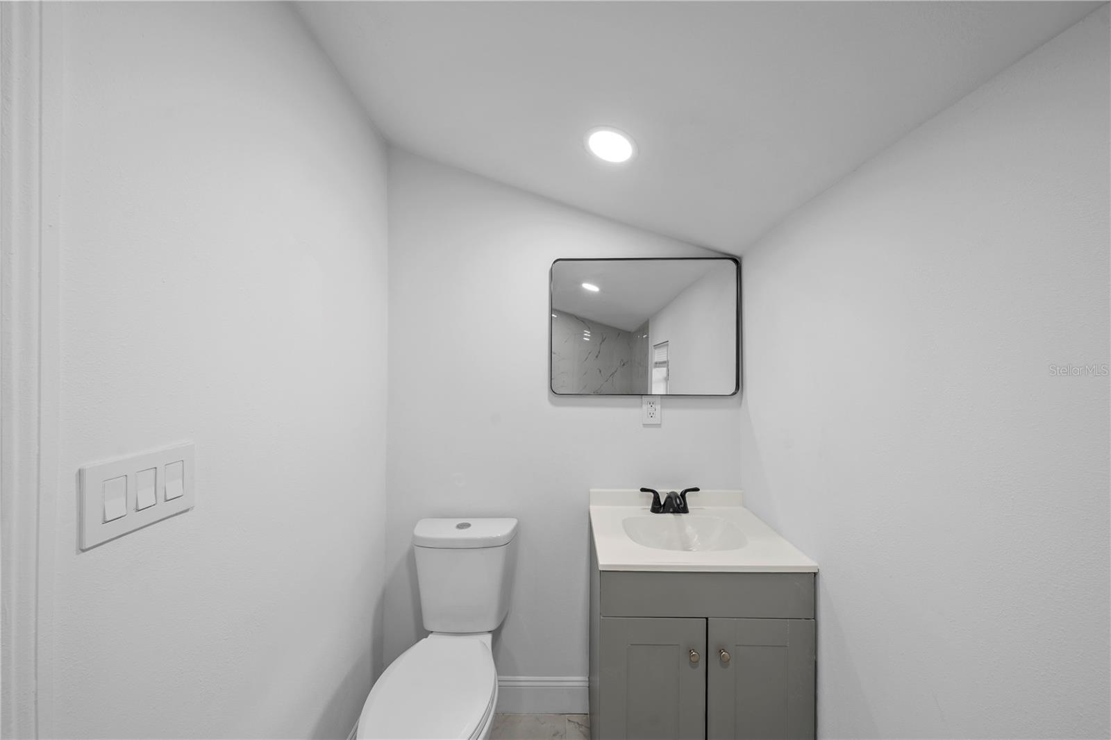 2331 Westside Dr Property Photo 27