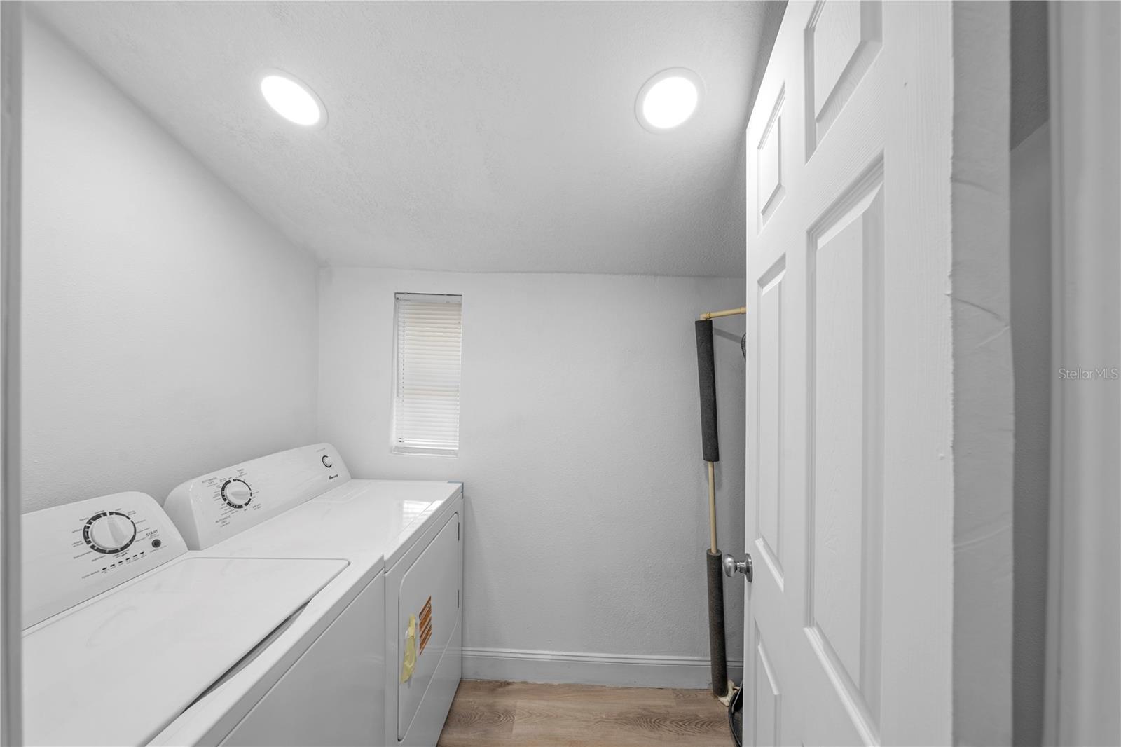 2331 Westside Dr Property Photo 42
