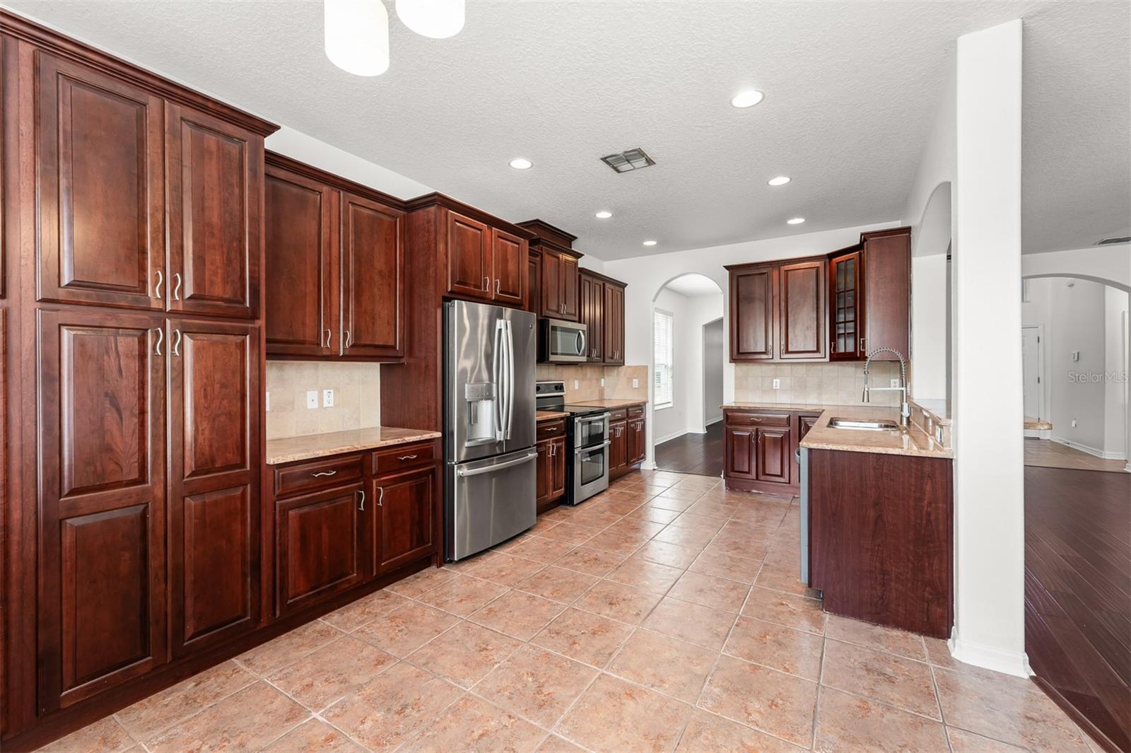 343 Cortona Dr Property Photo 7