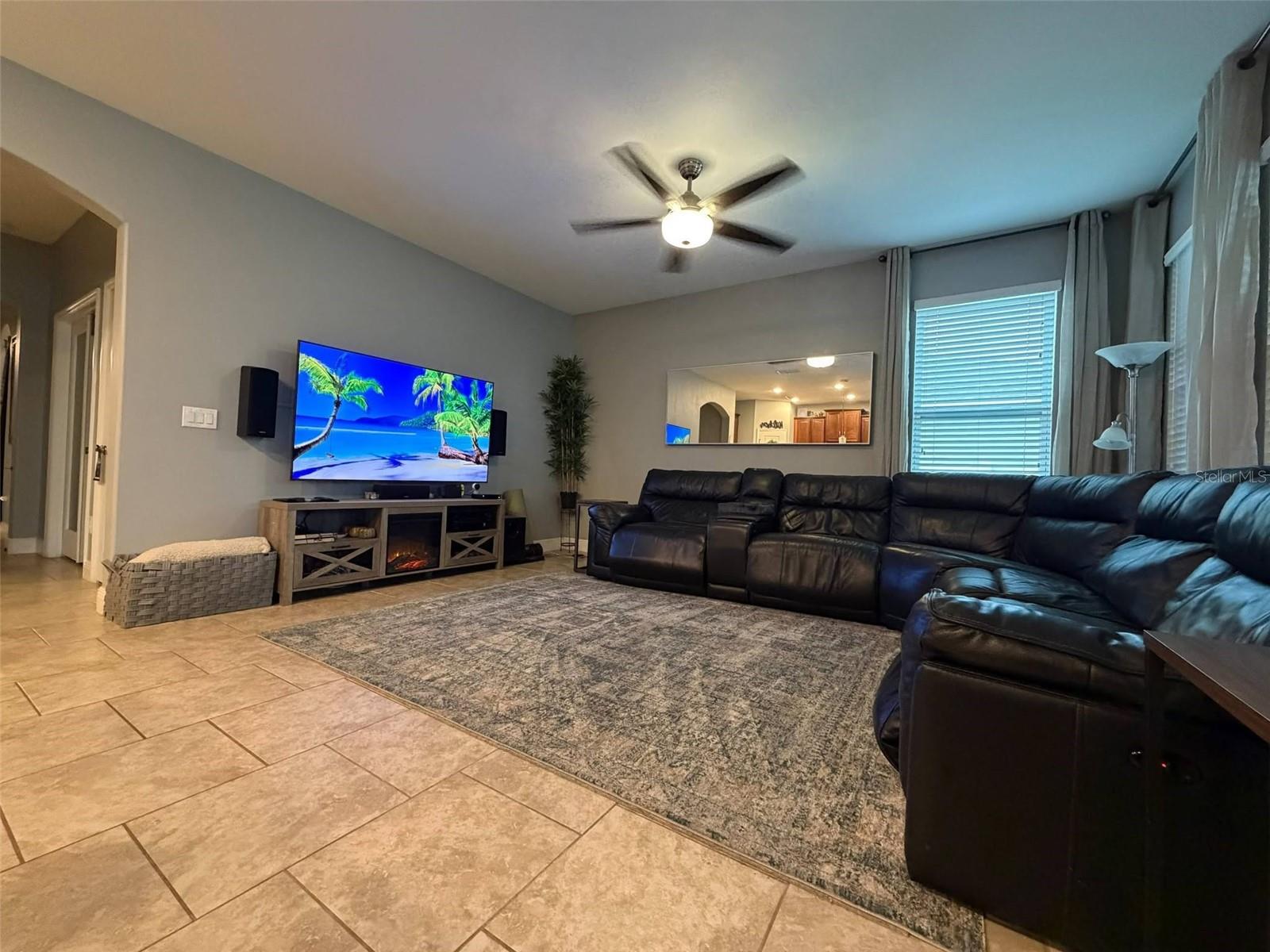 4419 Linwood Trace Ln Property Photo 5