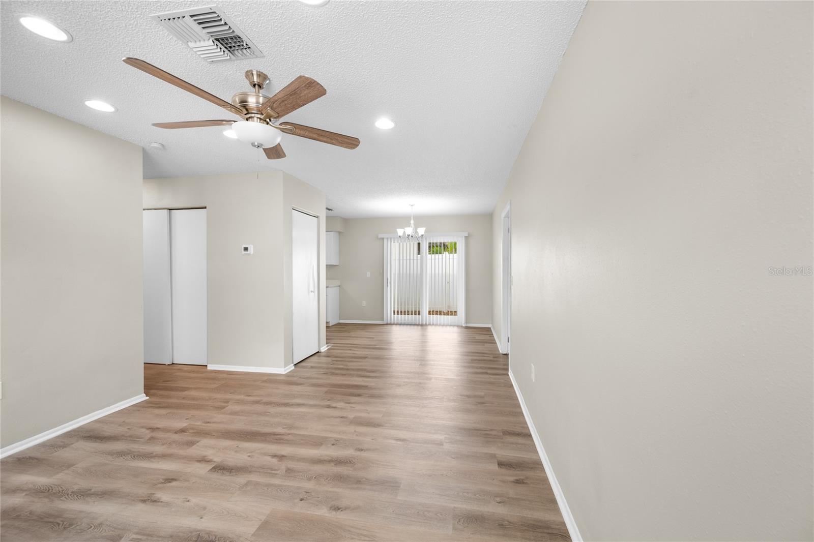 1221 E Court St Property Photo 8