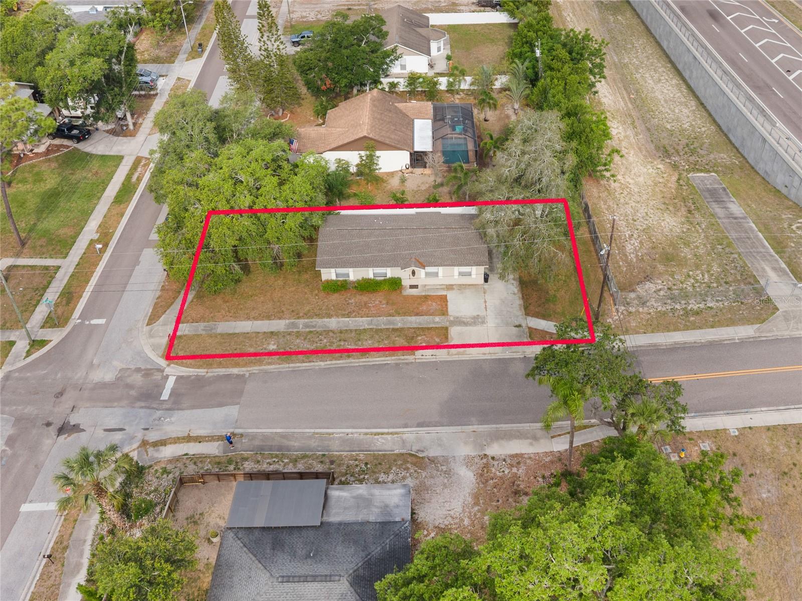 1221 E Court St Property Photo 29