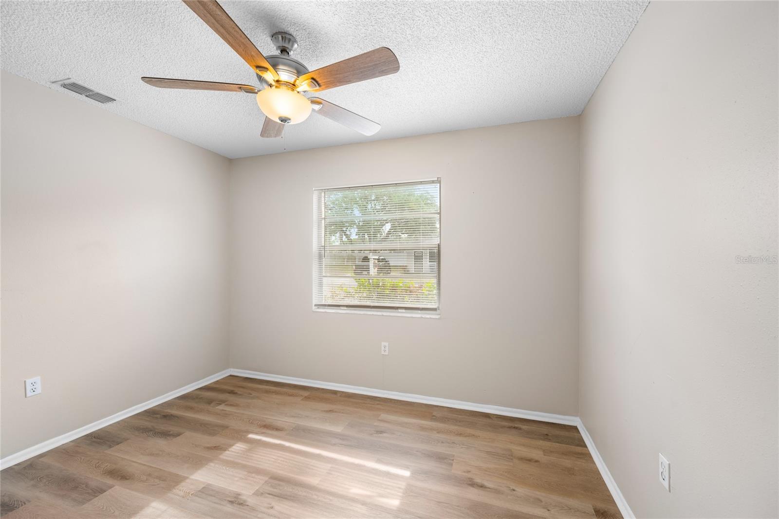 1221 E Court St Property Photo 34